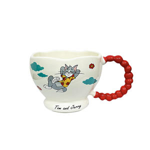 Tasse en céramique Tom et Jerry avec poignée rouge, design de dessin animé, grande capacité, tasse à lait pour le petit-déjeuner, cadeau d'anniversaire pour filles - Product Image 2