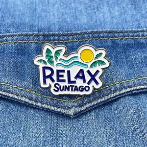RENHUI <span class=keywords><strong>Blazer</strong></span> Sac de Plage Imperméable Costume Personnalisé Métal Artisanat Badges Épinglettes Épingles en Émail - Product Image 1
