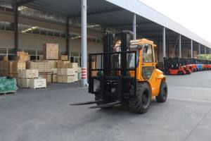รถฟอร์คลิฟท์3ตันรถฟอร์คลิฟท์สำหรับพื้นที่ขรุขระได้รับการรับรองจากผู้เชี่ยวชาญ - Product Image 3
