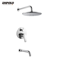 Ensemble de douche de luxe avec robinetterie contemporaine en laiton, système de mitigeur mural encastré et colonne de douche sur pied avec cartouche céramique