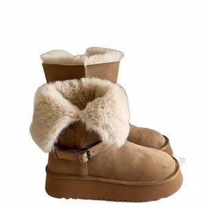 Sepatu Bot Salju Wanita Kulit Asli YL Sol Tebal, Model Dua Pakai, Musim Gugur Musim Dingin, Berbahan Beludru Hangat Berbulu, Bernapas, dengan Gesper Tali Sepatu Model Mid-Barrel - Product Image 1