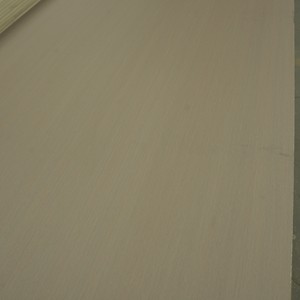 Panneau mélaminé de qualité E0 E1 1220x2440mm, MDF mélaminé imperméable pour armoire, placard, meubles - Product Image 1