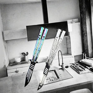 Couteau d'entraînement papillon tout acier portable pour jeu de plein air CSGO nouvelle version périphérique pliant sans bord - Product Image 2