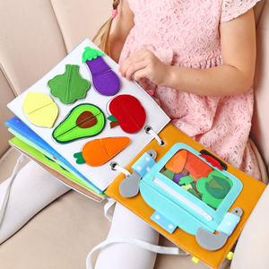 หนังสือขนาดเล็กเงียบใหม่<span class=keywords><strong>ของ</strong></span>ขวัญสำหรับเด็ก<span class=keywords><strong>ทารก</strong></span><span class=keywords><strong>ของ</strong></span>เล่นเพื่อการศึกษาสำหรับเด็กวัยหัดเดิน Montessori หนังสือยุ่ง1ปีพร้อมกิจกรรมที่รู้สึกสำหรับ6-18<span class=keywords><strong>เดือน</strong></span> - Product Image 1