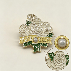 Broche de flor esmaltado personalizado por el fabricante, broche de rosa chapado en oro de aleación de zinc con perla para accesorio de ropa, pedido al por mayor - Product Image 5