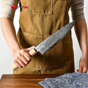 Couteaux de cuisine professionnels en acier Damas à 45 couches, martelés à la main, avec cœur en acier AUS10, couteau de chef en Damas avec manche en bois de chêne - Product Image 4