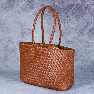 Sac fourre-tout en cuir tressé fait main grande capacité avec poignées tressées, sac rétro en cuir de vachette pour femme – Offre spéciale - Product Image 3