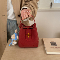 Sac seau rétro mini pour femme en cuir PU souple, sac à bandoulière avec joli pendentif