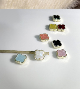 Décoration d'art d'ongles minimaliste en gros, nouvelles perles AB colorées, trèfle à quatre feuilles, strass 3D pour ongles, alliage, serti, 100 pièces - Product Image 2