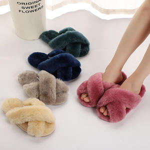 Sandalias planas acogedoras para mujer RTS Natural, pantuflas peludas, pantuflas suaves y cómodas para interiores y exteriores, pantuflas esponjosas de piel sintética - Product Image 4