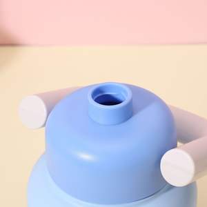 Bouteille isotherme sport en acier inoxydable à double paroi de 1000 ml avec logo personnalisé, poignée facile à transporter et couvercle à <span class=keywords><strong>paille</strong></span> – Modèle mignon - Product Image 3