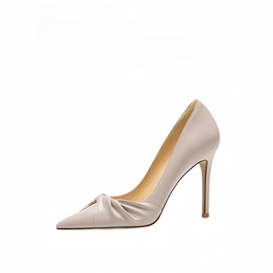 <span class=keywords><strong>Scarpe</strong></span> da <span class=keywords><strong>Donna</strong></span> Eleganti con <span class=keywords><strong>Tacco</strong></span> a Spillo e Punta Affusolata con Fiocco, Vendita all'Ingrosso di Fabbrica - Product Image 1