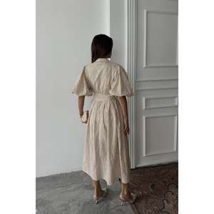 Elegante Vestido Beige Corte A con Mangas Abullonadas Plisadas, Cuello Camisero, Cintura Natural, Tejido Transpirable para Uso Diario - Product Image 3