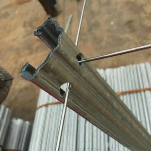 Máquina formadora de rollos de poste de extremo de enrejado de viñedo de uva metálica pregalvanizada - Product Image 5