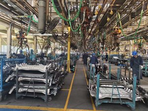 อะไหล่รถยนต์เฉพาะรุ่น NY Auto Parts <span class=keywords><strong>2020</strong></span> MG5 บังโ<span class=keywords><strong>ค</strong></span>ลนข้างขวา<span class=keywords><strong>ส</strong></span>ำหรับ MG5-20OE10766122-SEPP ป้องกันการ<span class=keywords><strong>ส</strong></span>ั่นสะเทือน - Product Image 4