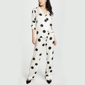 Prix usine En Gros Soie <span class=keywords><strong>Satin</strong></span> Femmes Impression Costume <span class=keywords><strong>de</strong></span> vêtements <span class=keywords><strong>de</strong></span> Nuit Vêtements <span class=keywords><strong>De</strong></span> Nuit Pour Femmes - Product Image 2