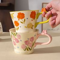 Hochwertige Handbemalte Blumen-Frühstücks-Wassertasse Dreidimensionaler Blumengriff Keramikbecher