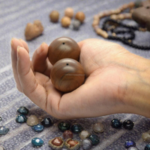 Perles en bois rondes originales FAIZA CRAFT FC-8127 de 10 mm, couleur bois, pour la fabrication de bijoux, bricolage, en vrac, Newegg - Product Image 2