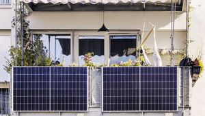 Sistema Solar para Balcón de 600W, Alta Eficiencia, Silicio Monocristalino, Monofásico, 220V, Uso Doméstico, Pequeña Planta de Energía Conectada a la Red - Product Image 5