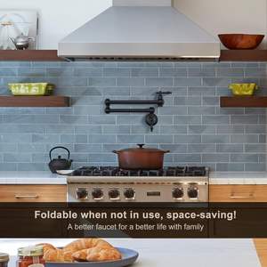 Robinets de <span class=keywords><strong>cuisine</strong></span> pliants à 720 degrés Mélangeur or Mélangeurs d'eau froide Robinet flexible Robinet d'évier de <span class=keywords><strong>cuisine</strong></span> mural en laiton - Product Image 3