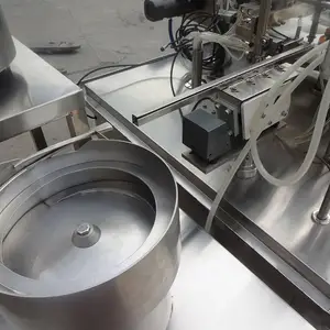 Machine automatique de remplissage et de capsulage d'huile essentielle de Gel d'ongle/remplissage automatique de bouteille de petite Dose