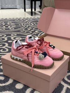 Chaussures décontractées à lacets de luxe MIU 2026, baskets pour femmes de qualité supérieure, chaussures plates tendance - Product Image 3