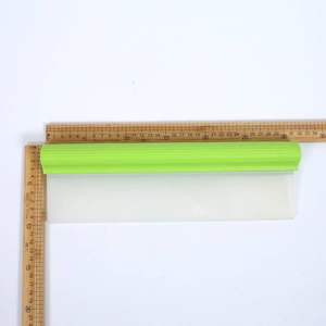 <span class=keywords><strong>Lame</strong></span> de raclette pratique pour essuie-glace à <span class=keywords><strong>eau</strong></span> de séchage de voiture en silicone super doux flexible anti-rayures - Product Image 2