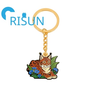 Portachiavi in Metallo Smaltato 3D con Animali Selvatici, Gatti Selvaggi di Montagna, Personalizzabile con Felino Iberico Canadese - Product Image 6