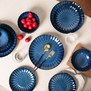 Set di Stoviglie Moderno ed Elegante con 12 Pezzi a Motivo Floreale, <span class=keywords><strong>Servizio</strong></span> Personalizzato in Ceramica per 4 Persone, <span class=keywords><strong>Piatti</strong></span> e Ciotole Antigoccia - Product Image 5