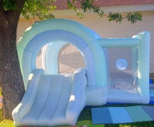 Maison de rebond gonflable blanche personnalisée en gros avec toboggan et fosse à balles château gonflable pour aire de jeux intérieure pour enfants pour la fête - Product Image 3