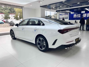 Acceptons les commandes personnalisées 2021 pour K5 380t <span class=keywords><strong>GT</strong></span>-<span class=keywords><strong>Line</strong></span> <span class=keywords><strong>Sportage</strong></span>, berline sport à intérieur sombre, moteur 2.0t 240 ch L4, traction avant, essence - Product Image 4
