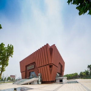 ราวกันตกและแผงรั้วดินเผา ทนไฟและตกแต่งได้ เหมาะสำหรับระเบียงดาดฟ้า สระว่ายน้ำ บันได โรงแรม - Product Image 4