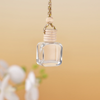Vente en gros personnalisable Logo10ml suspendu dans un parfum voiture diffuseur bouteille vide voiture désodorisant parfum bouteille en verre