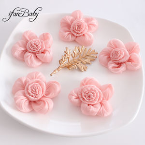 Nuevo accesorio para el cabello floral Rosa Centro enrollado de tela suave de 6CM con nuevas rosas centrales enrolladas - Product Image 2