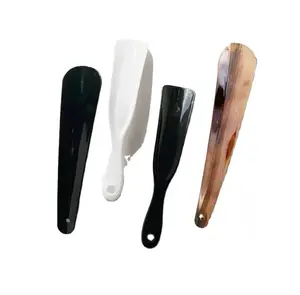 Various styles lazy plastic short handled custom shoe horn