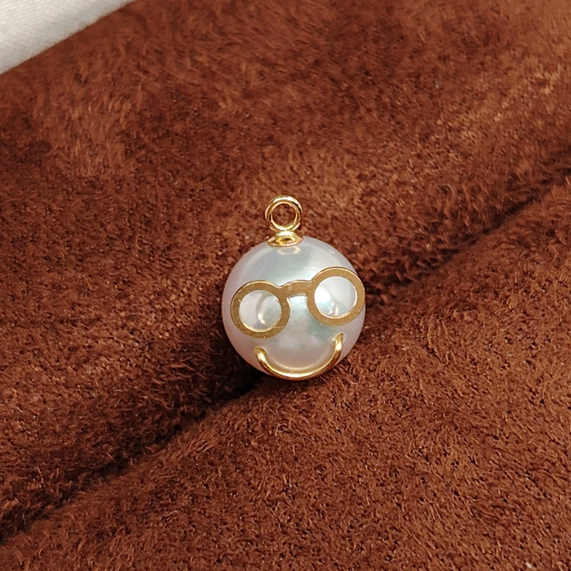 สีเหลือง