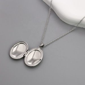 Collar con Colgante de Medallón Ovalado Hipoalergénico Personalizable, Abrible, Grabado, para Guardar Recuerdos de Seres Queridos, Regalo <span class=keywords><strong>Sentimental</strong></span> - Product Image 3