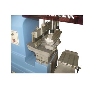 เครื่องพิมพ์แพดสองสีแบบเปิดฝาหมึก สำหรับพิมพ์ป้ายพลาสติก พวงกุญแจ การ์ด  ใหม่และมือสอง  แบบกึ่งอัตโนมัติ พร้อมลูกปืนสำหรับเครื่องพิมพ์แบบแท่ง - Product Image 3