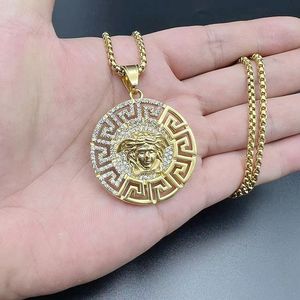 Collier Pendentif Tendance en Acier Inoxydable Tête de Méduse Géométrique Sertie Pavé Bijou Unisexe pour Fête - Product Image 4