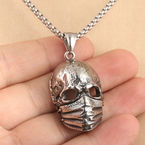 Colgante de máscara de acero inoxidable con diseño de calavera, collar retro punk para hombre, patrón geométrico, color acero 231012 - Product Image 3