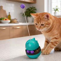 Jouet d'alimentation pour chat à base instable lestée, avec deux mini-balles, trou réglable pour friandises, pour un jeu de récompense lente, en plastique