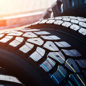 Factory Chinese Truck Tyres New Tubeless Radial Tires 11.00R20 385/65/22.5 1000/20 315 22.5 <b>Block</b> Tyre - Product Image 1