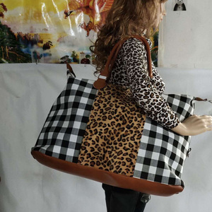 Bolso de mano de retales de leopardo y cuadros de búhos, gran capacidad, lona, Weekender, <span class=keywords><strong>bolsa</strong></span> de viaje con cremallera Cheetah, venta al por mayor - Product Image 6