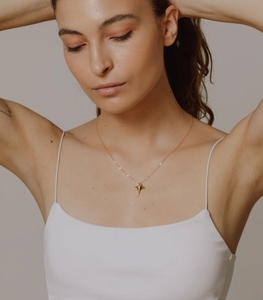 Collar de Stingray chapado en oro Collar de Stingray delicado Collar chapado en oro Joyería para todos los días Regalo para mejores amigos Regalo minimalista - Product Image 4