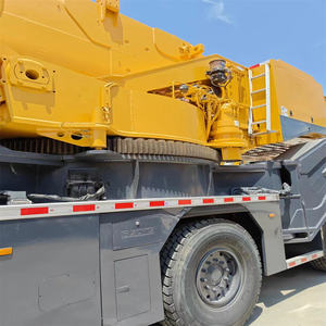 Grue mobile d'occasion 800T année 2025, flèche à 7 sections, très bon état de fonctionnement, trois crochets, flèche principale 73m - Product Image 5