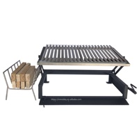 Barbecue d'extérieur sur comptoir, style argentin, avec hauteur de cuisson réglable