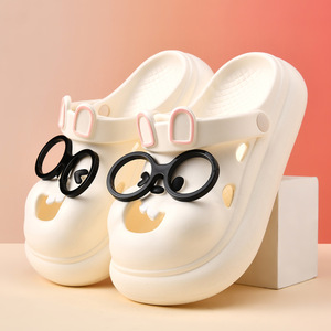 Lindas sandalias Crocs para mujer con suela gruesa que aumentan la altura, transpirables, para exteriores, antideslizantes, cómodas, informales, con dibujos animados, para la playa - Product Image 1