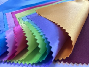 Bán Buôn 100% <span class=keywords><strong>Polyester</strong></span> Satin Vải Chất Lượng Cao Dệt Kim In Cho Cô Gái Quần Áo Ngủ Và Hành Lý Warp Dệt Kim Loại - Product Image 4