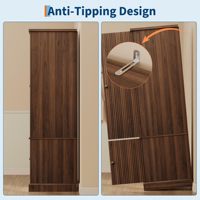 Armoire marron cannelée étroite avec penderie et étagère pour chambre à coucher