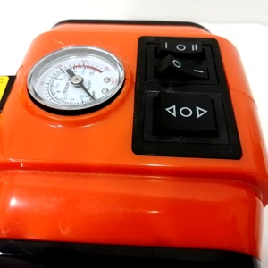 2025 Personalizable 5 en 1 Eléctrico 5T Hidráulico Portátil Gato de Coche 12V Herramienta de Elevación de Acero Bomba de Aire y Llave de Impacto Más Vendido Gatos de Coche de Alta Gama - Product Image 4